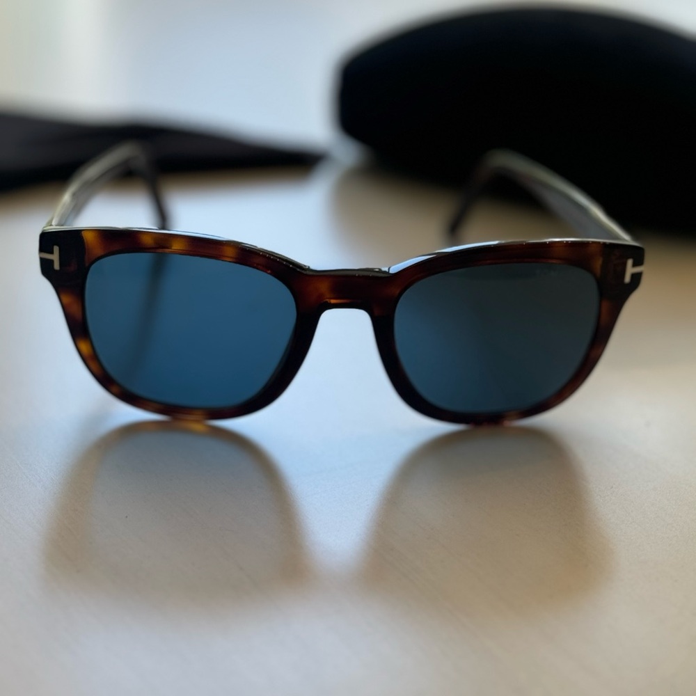 Tom Ford Eugenio Tortoise - Picture 8 of 9